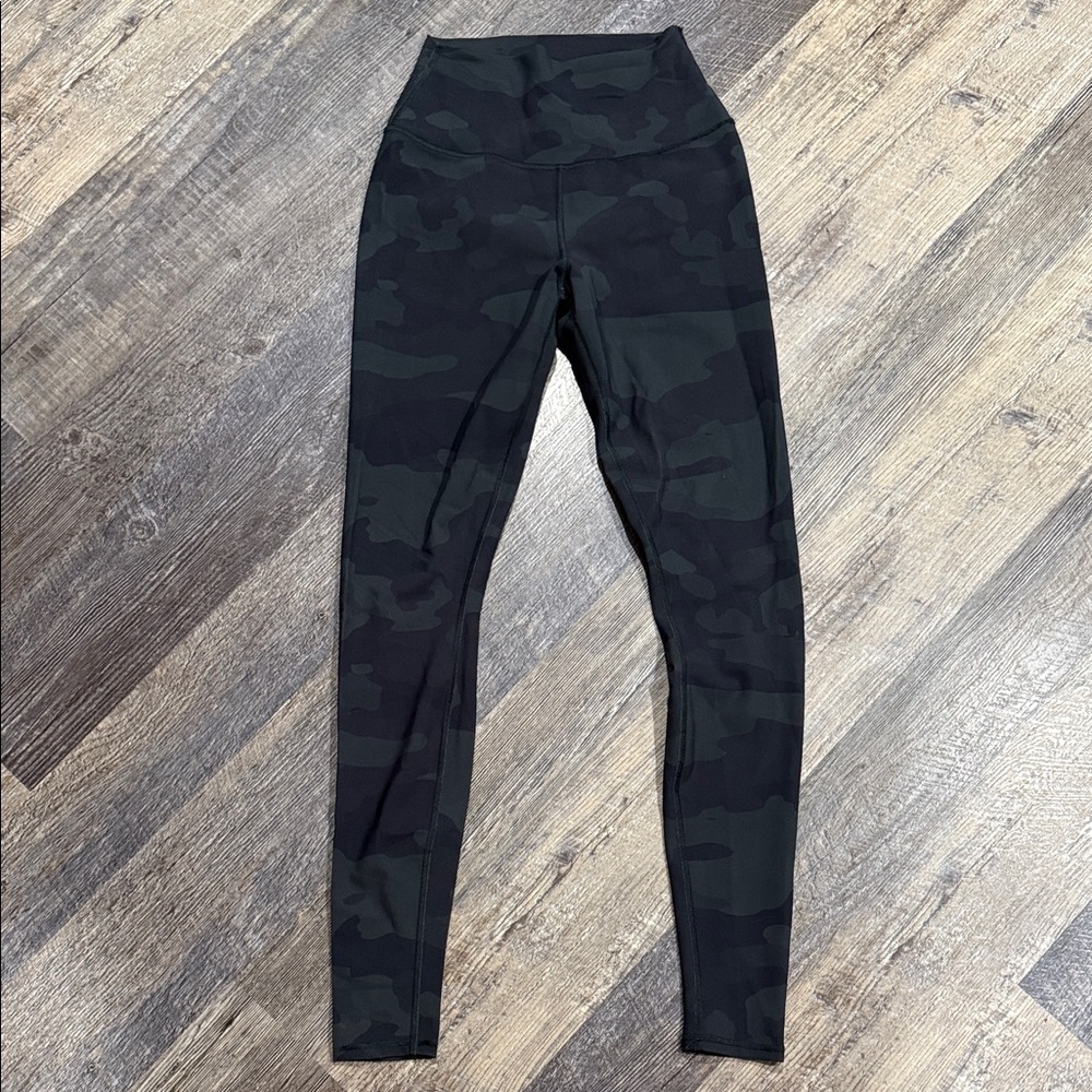 ALO Yoga Olive Camouflage Leggings